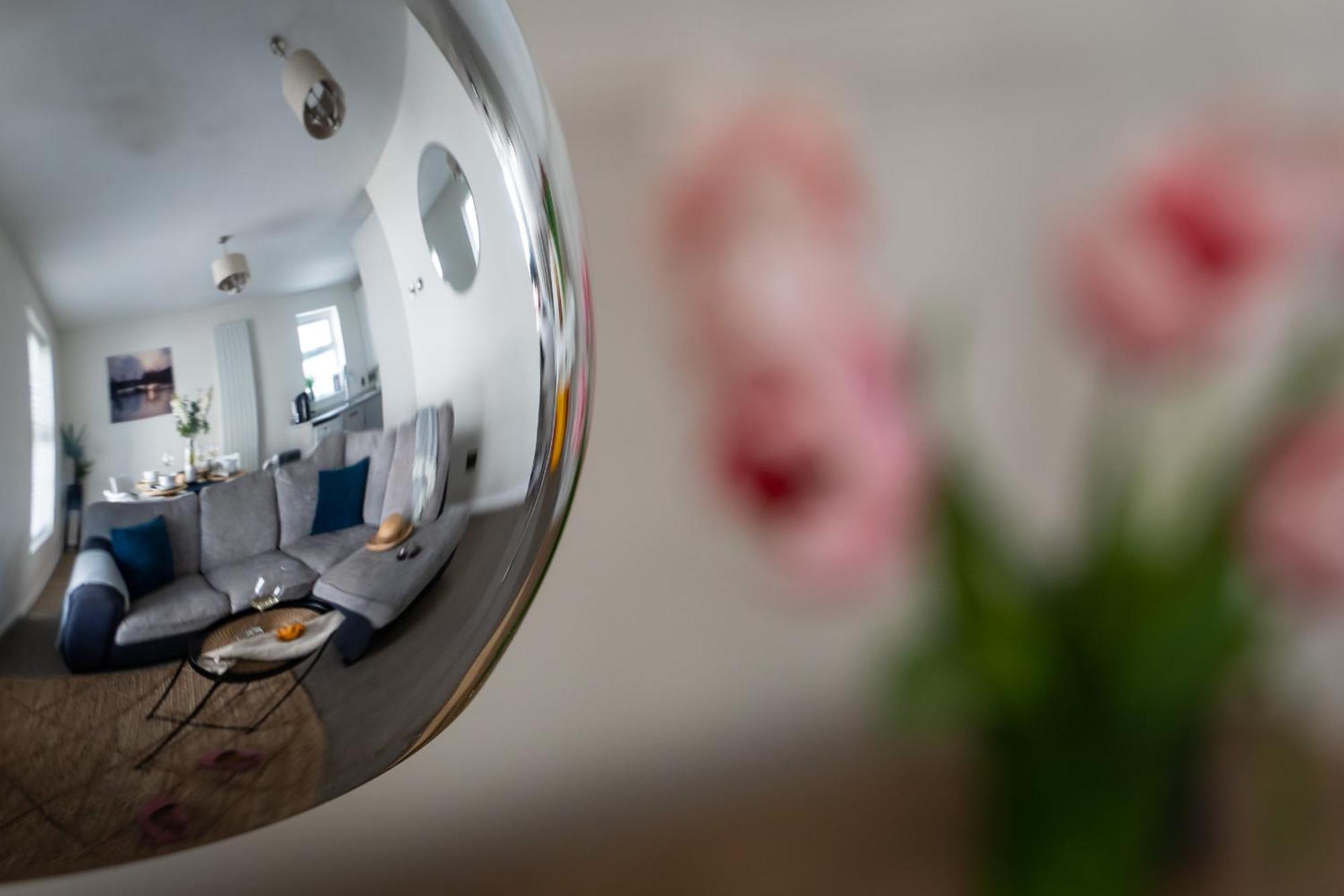 Lawsons Place - Family-Friendly Apartment With Parking On Babbacombe Downs In トーキー エクステリア 写真