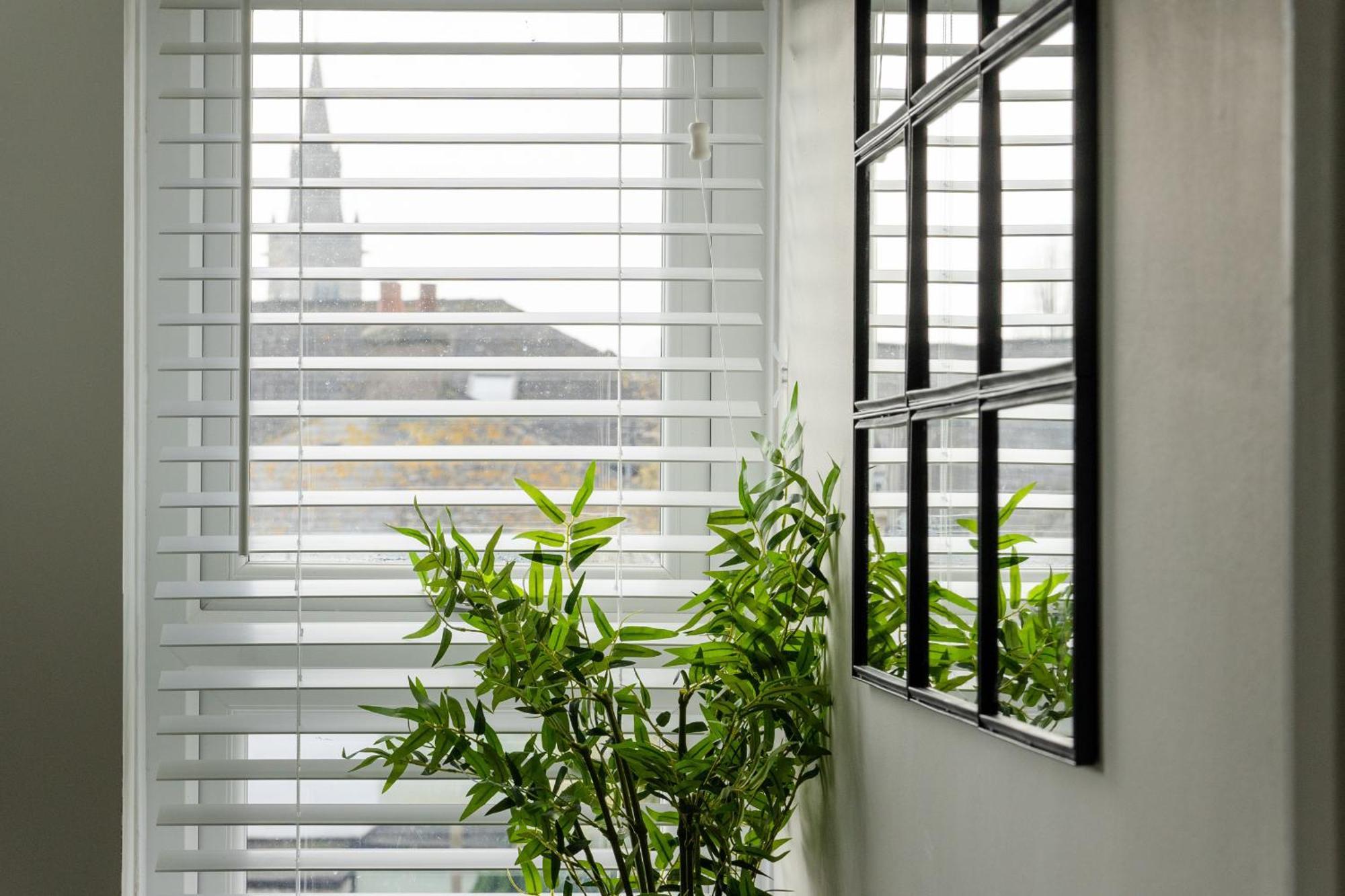 Lawsons Place - Family-Friendly Apartment With Parking On Babbacombe Downs In トーキー エクステリア 写真