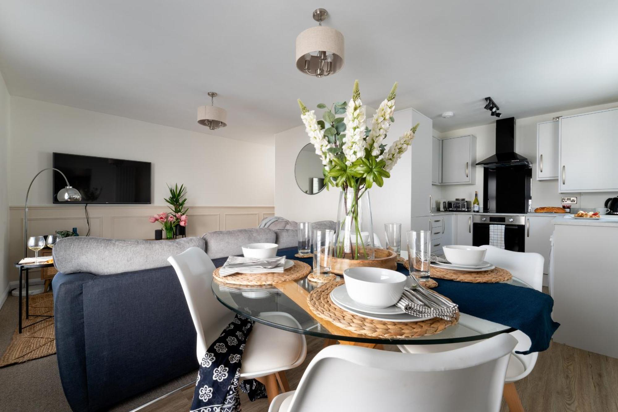 Lawsons Place - Family-Friendly Apartment With Parking On Babbacombe Downs In トーキー エクステリア 写真
